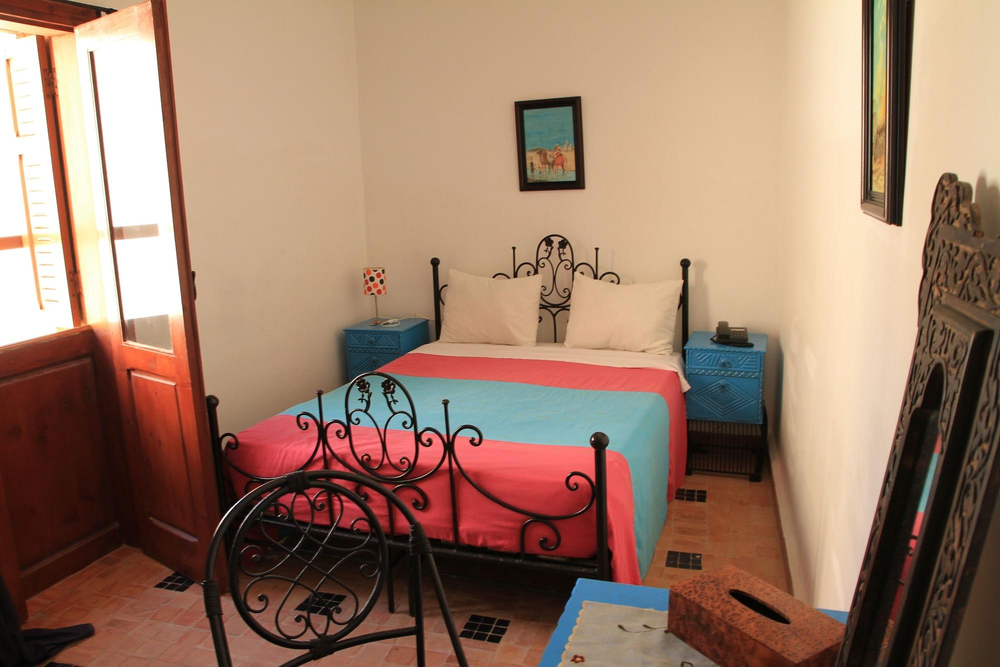 Riad Al Khansaa Есувейра Екстериор снимка
