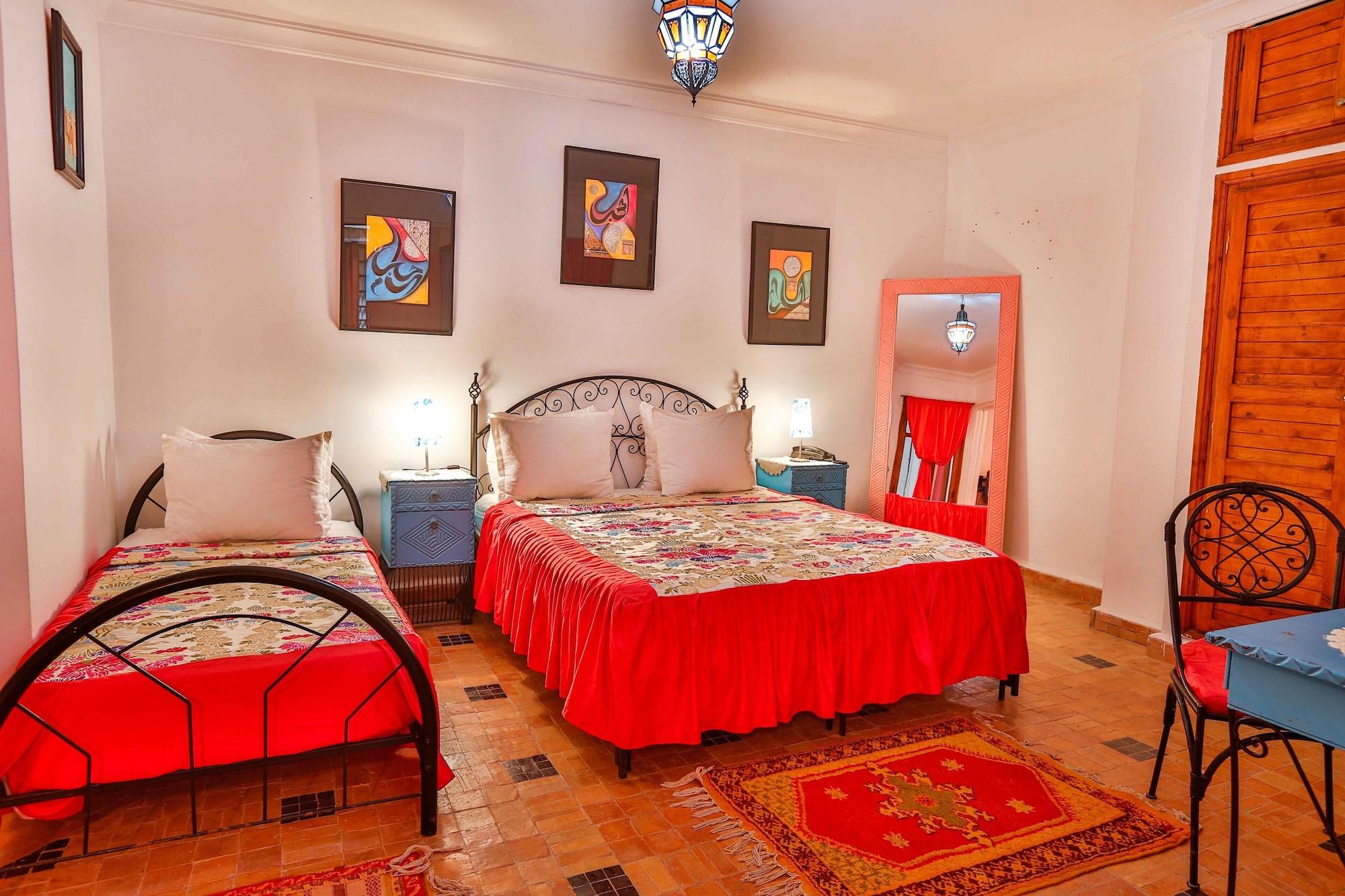 Riad Al Khansaa Есувейра Екстериор снимка
