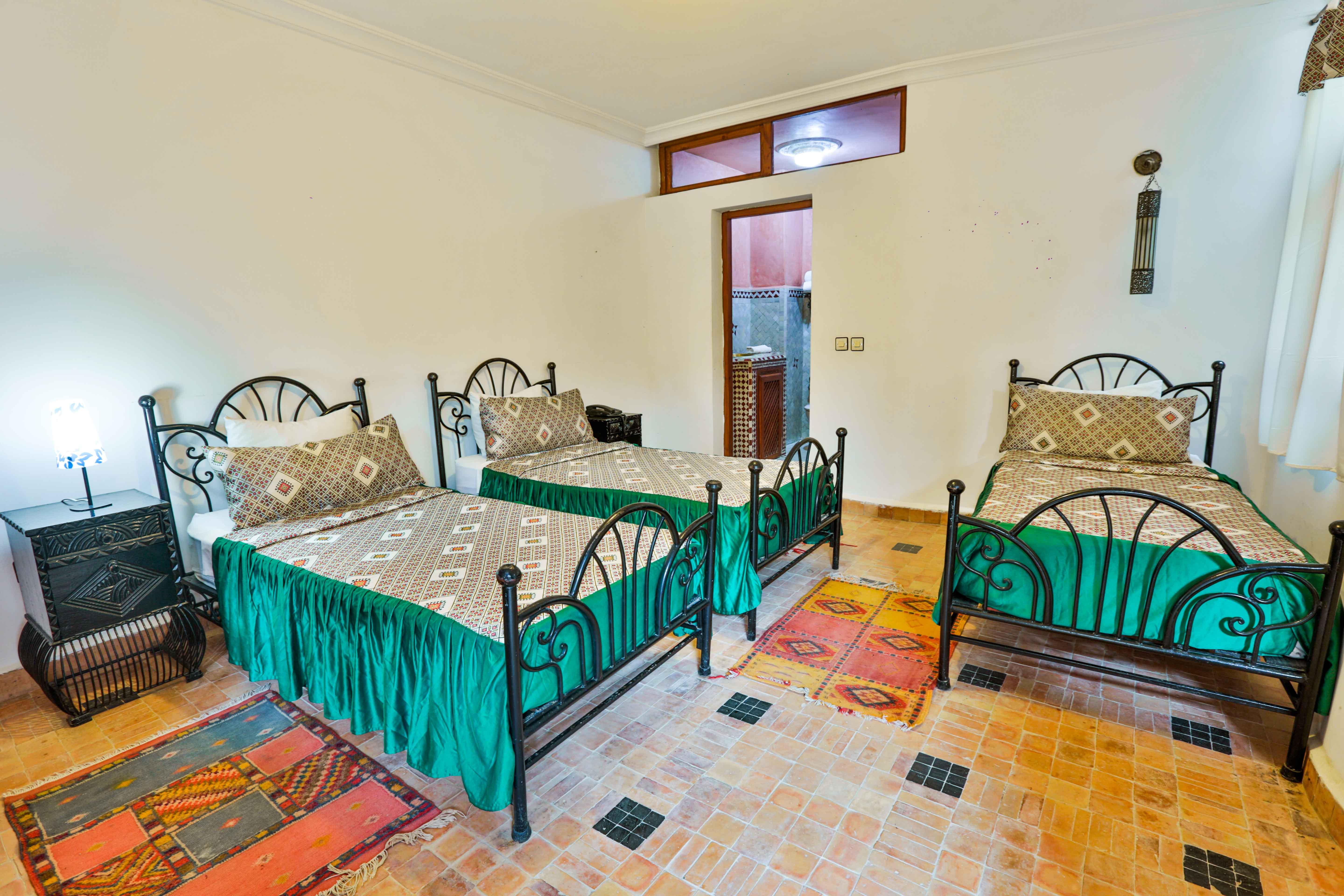 Riad Al Khansaa Есувейра Екстериор снимка