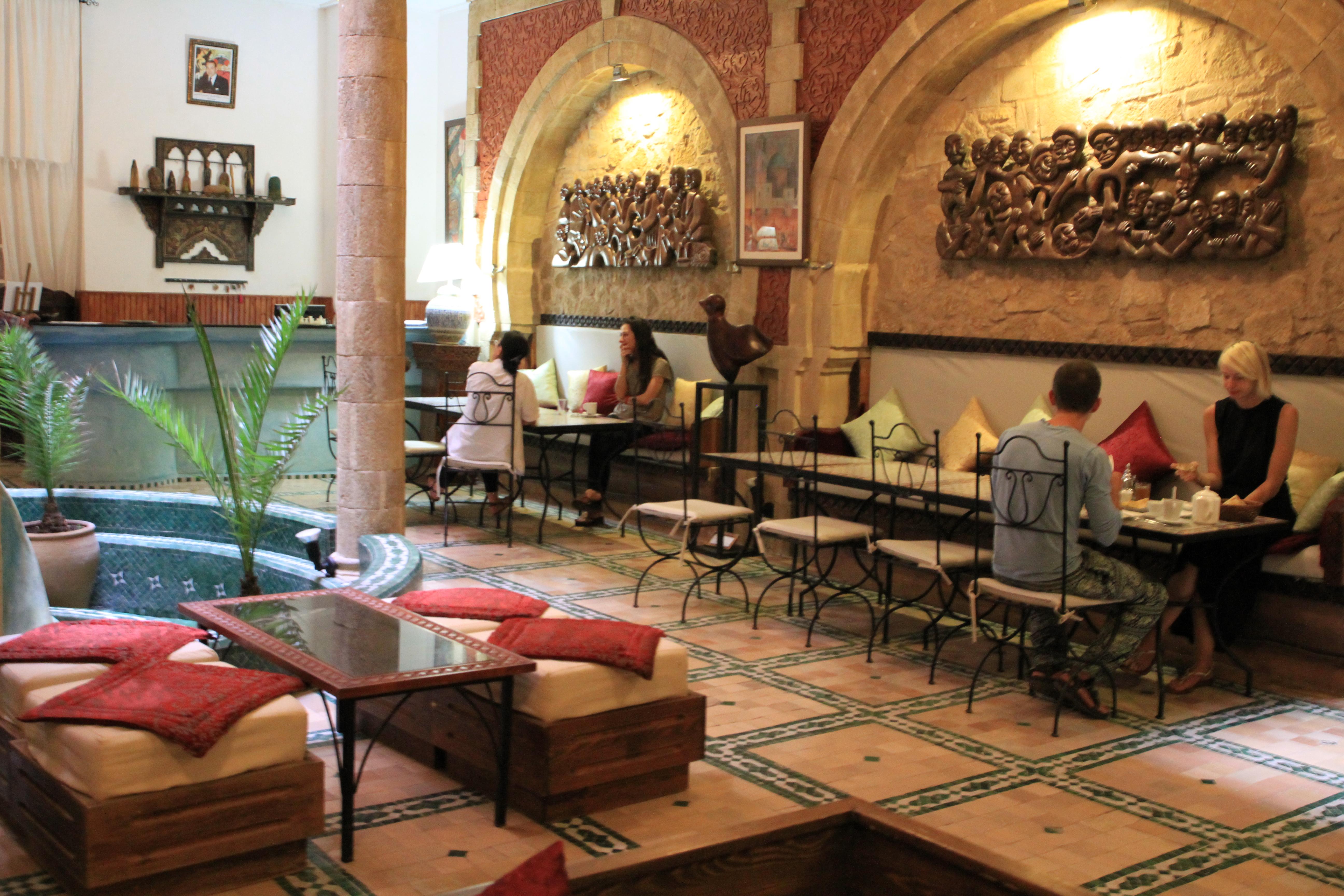 Riad Al Khansaa Есувейра Екстериор снимка