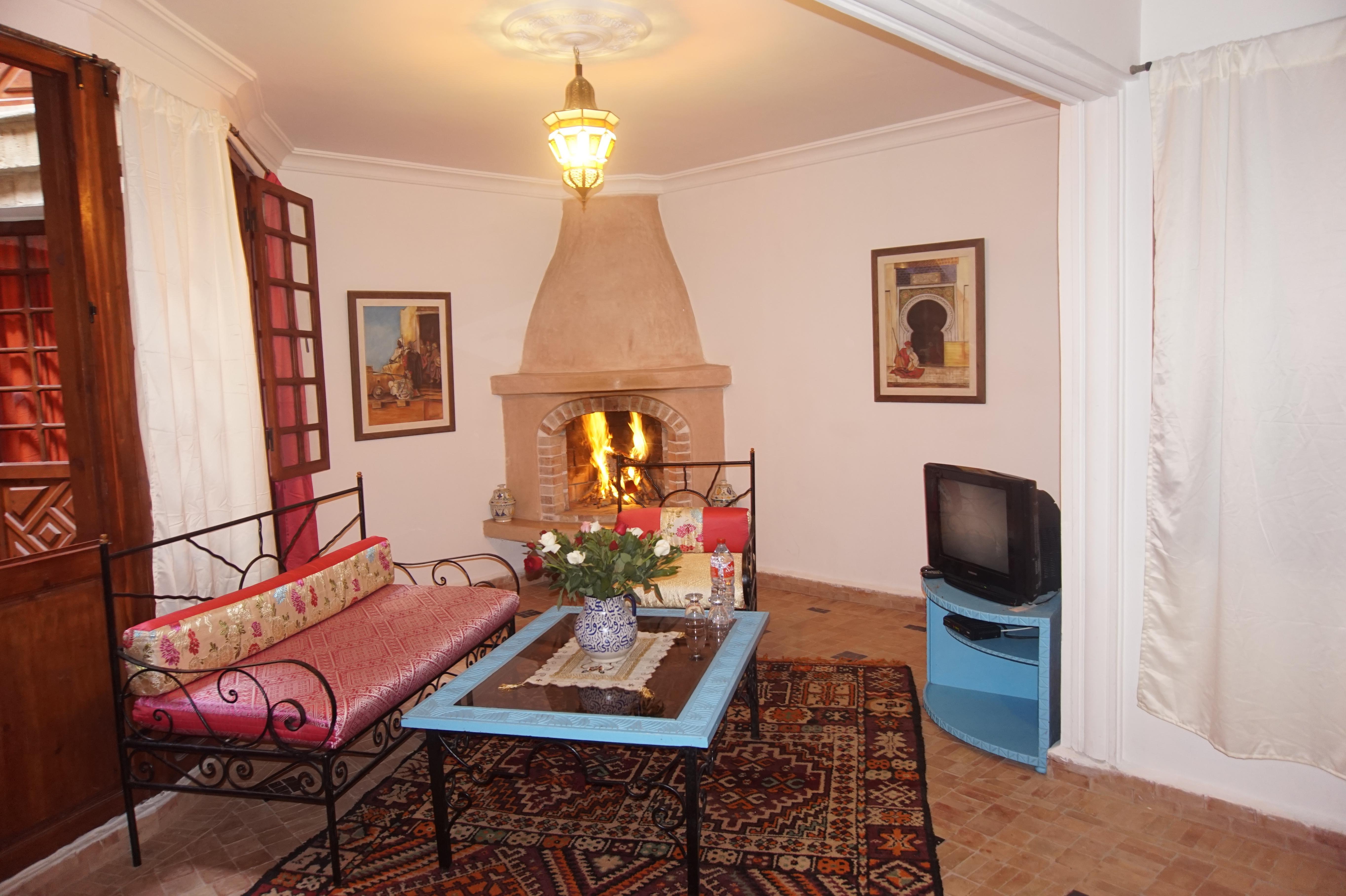 Riad Al Khansaa Есувейра Екстериор снимка