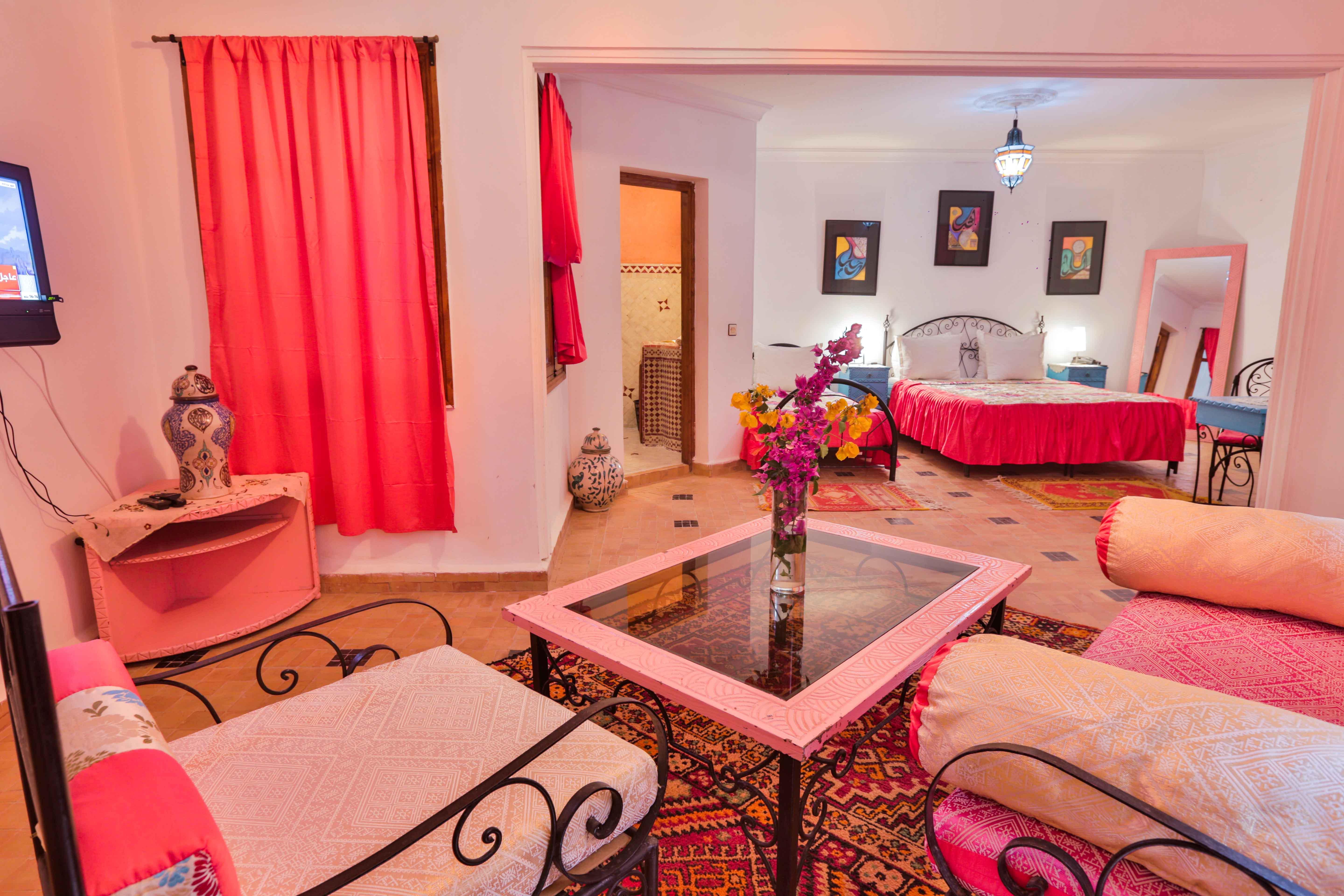 Riad Al Khansaa Есувейра Екстериор снимка