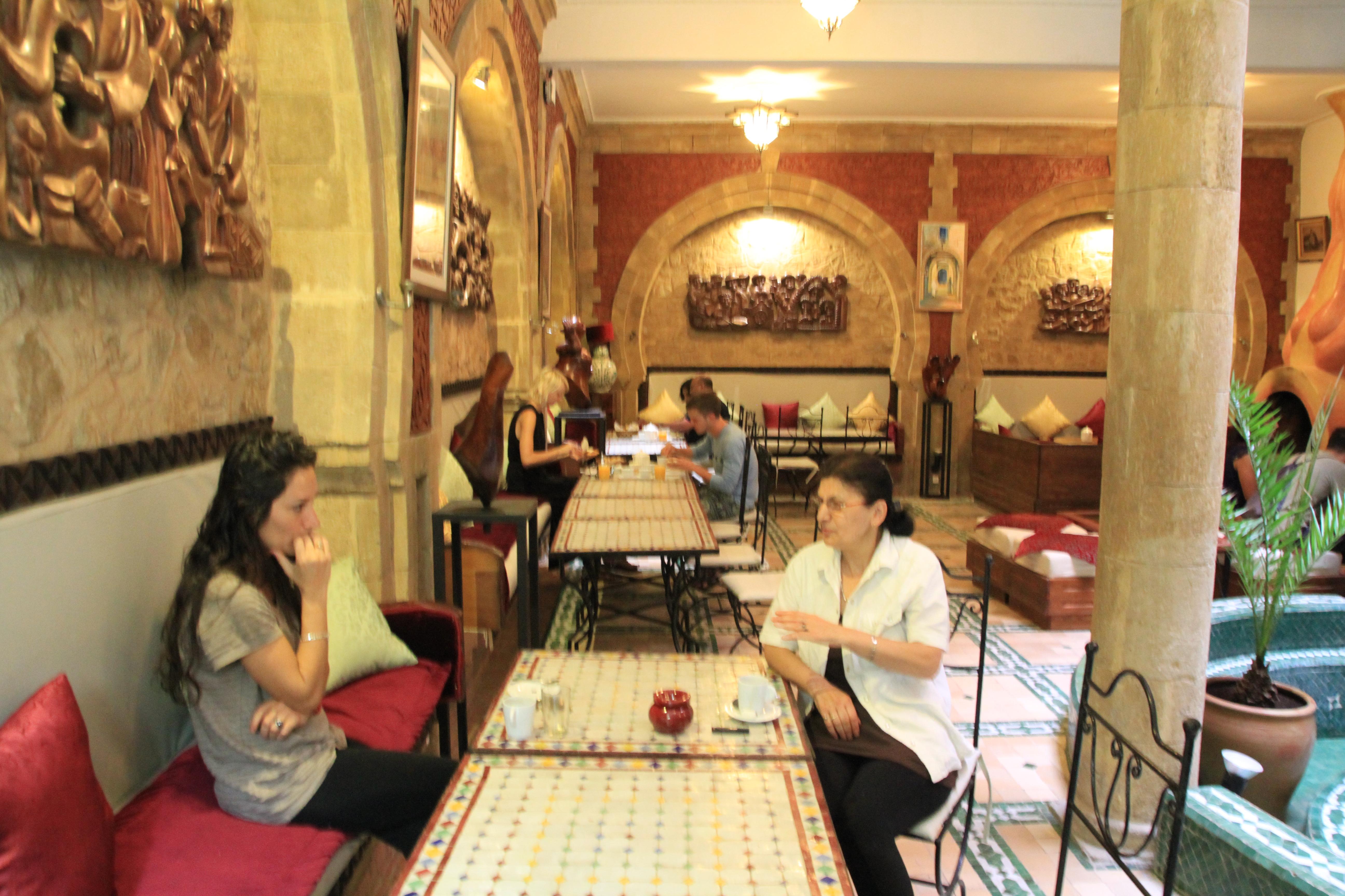 Riad Al Khansaa Есувейра Екстериор снимка