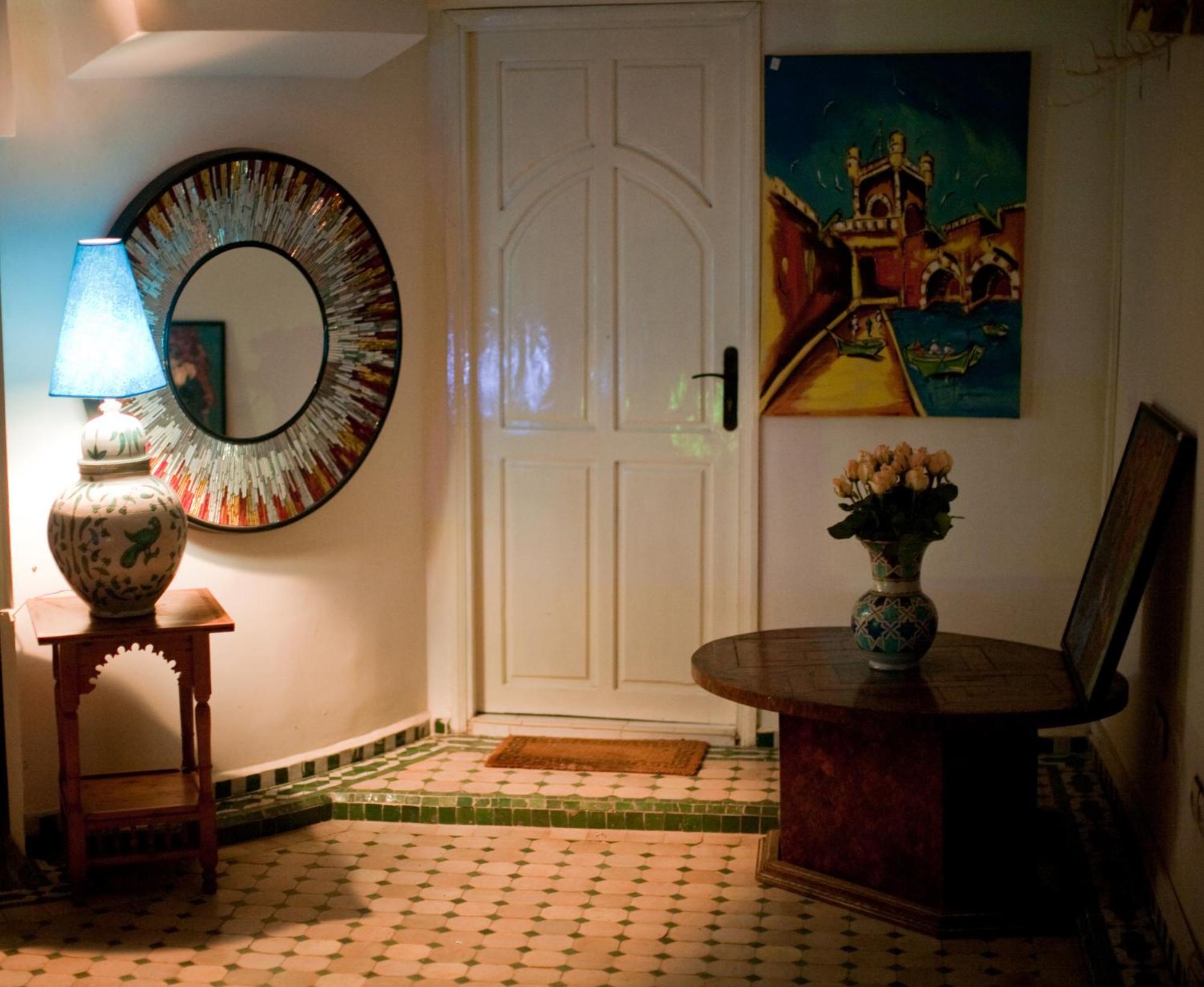 Riad Al Khansaa Есувейра Екстериор снимка