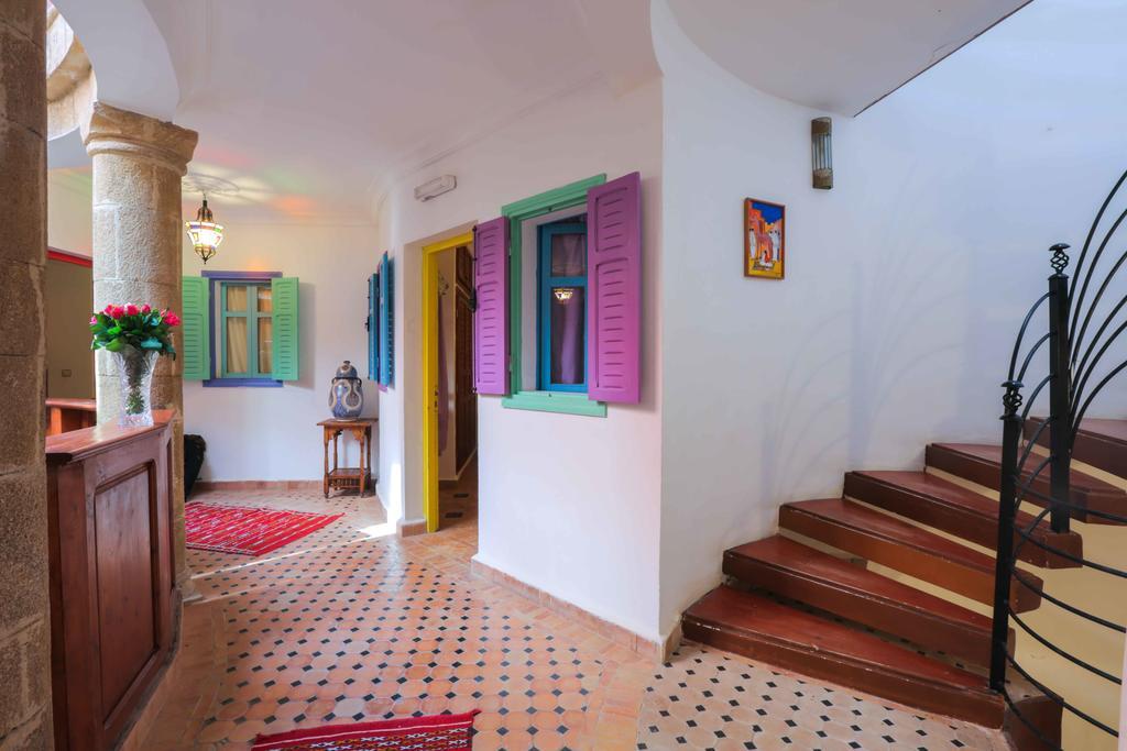 Riad Al Khansaa Есувейра Екстериор снимка