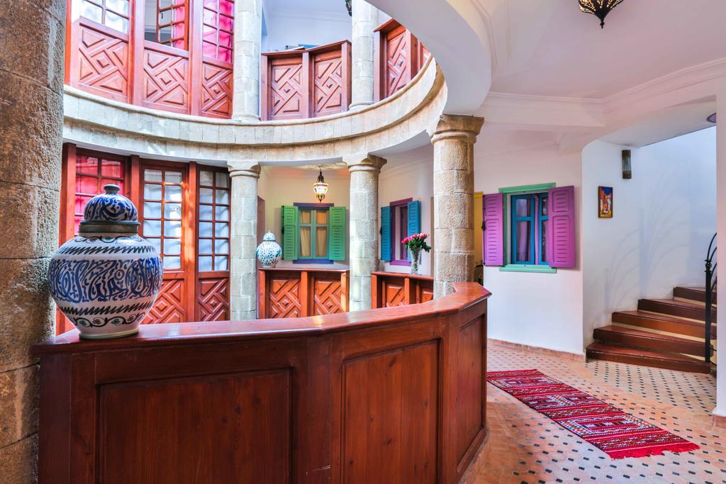 Riad Al Khansaa Есувейра Екстериор снимка