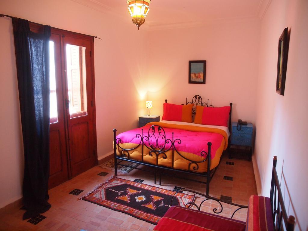 Riad Al Khansaa Есувейра Екстериор снимка